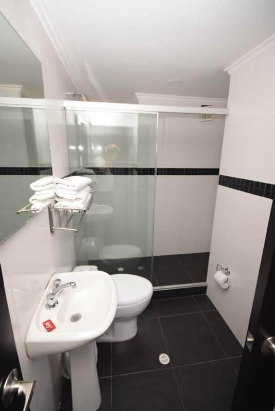 Hotel Zafiro Plaza Tunja Eksteriør billede